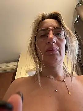 casalinga88 from StripChat