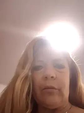 Casandra_Cruz from StripChat is Freechat