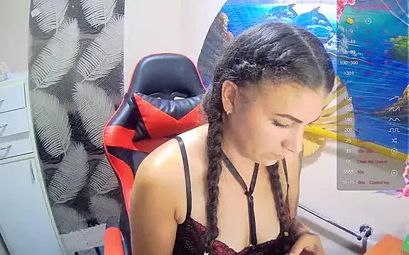 Catbaby32 from StripChat is Freechat