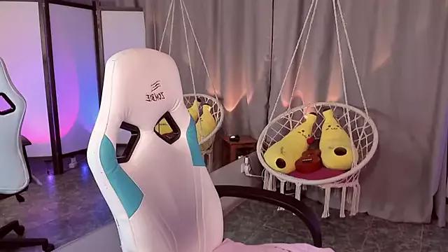 Girls and cam to cam: Watch as these sophisticated entertainers uncover their stunning costumes and curvaceous curves online!