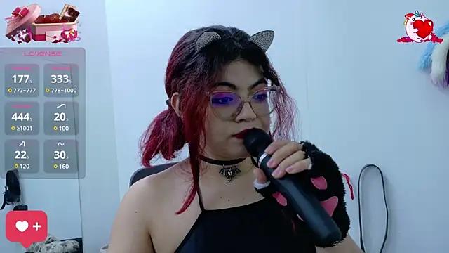 Girls and cam to cam: Watch as these sophisticated entertainers uncover their stunning costumes and curvaceous curves online!
