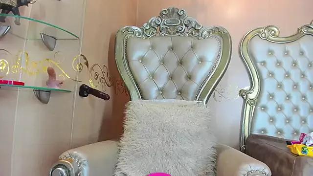 Girls and cam to cam: Watch as these sophisticated entertainers uncover their stunning costumes and curvaceous curves online!