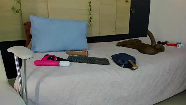 Girls and cam to cam: Watch as these sophisticated entertainers uncover their stunning costumes and curvaceous curves online!