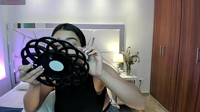Girls and cam to cam: Watch as these sophisticated entertainers uncover their stunning costumes and curvaceous curves online!