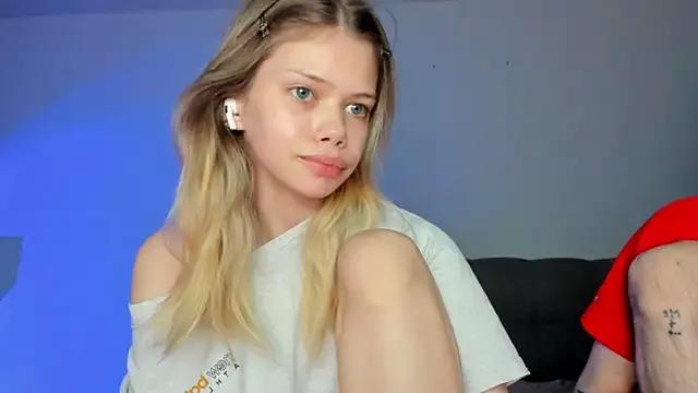 Girls and cam to cam: Watch as these sophisticated entertainers uncover their stunning costumes and curvaceous curves online!