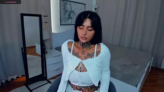 Girls and cam to cam: Watch as these sophisticated entertainers uncover their stunning costumes and curvaceous curves online!