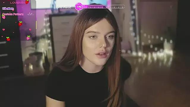 CherryRed_Girl from StripChat is Freechat