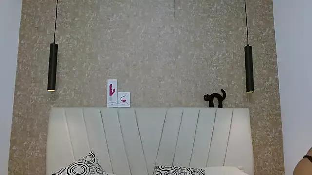 Girls and cam to cam: Watch as these sophisticated entertainers uncover their stunning costumes and curvaceous curves online!