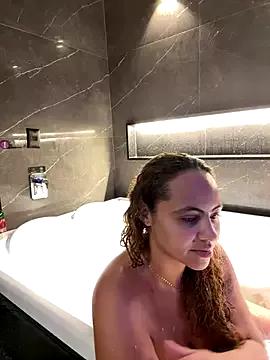 Chloe_Leaozinho from StripChat is Freechat