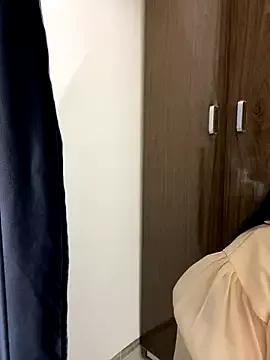 Chloee_htt from StripChat is Freechat
