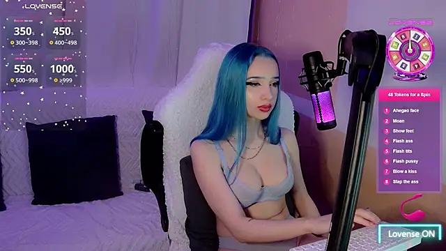 Girls and cam to cam: Watch as these sophisticated entertainers uncover their stunning costumes and curvaceous curves online!