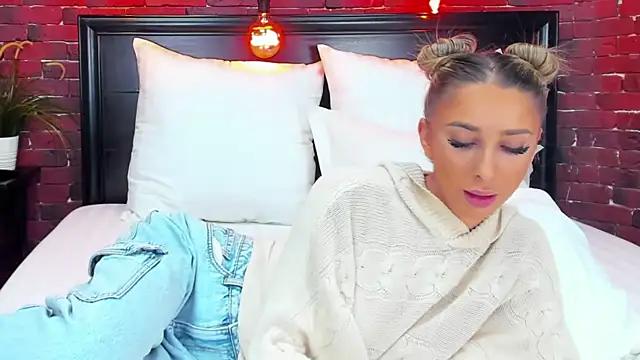 Girls and cam to cam: Watch as these sophisticated entertainers uncover their stunning costumes and curvaceous curves online!