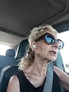 clarabell4 from StripChat is Freechat