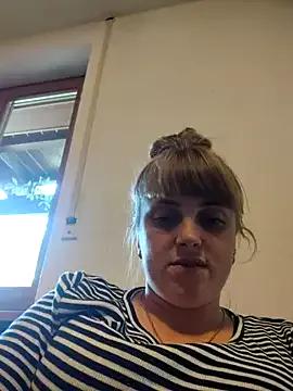 CoddessCrystal from StripChat