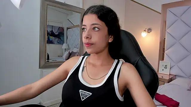 coraltaylor from StripChat is Freechat