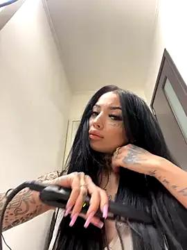 CreamyInkky_ from StripChat is Freechat