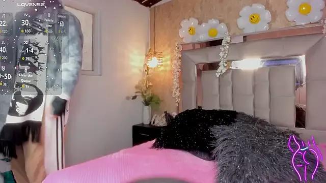 Girls and cam to cam: Watch as these sophisticated entertainers uncover their stunning costumes and curvaceous curves online!