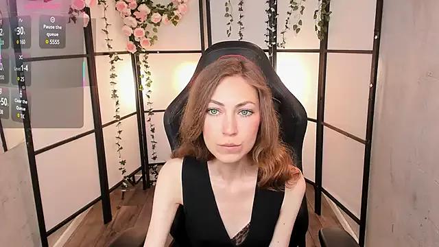 Crystalique from StripChat is Freechat