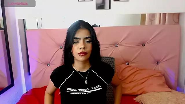 Crystall_Roose from StripChat is Freechat