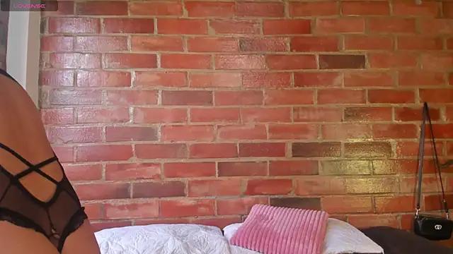 Girls and cam to cam: Watch as these sophisticated entertainers uncover their stunning costumes and curvaceous curves online!