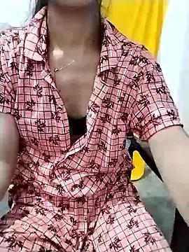 Cute-Naavya from StripChat is Freechat