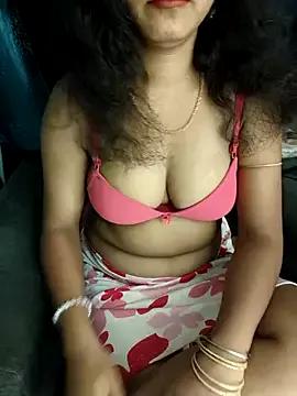 CUTE_Layla from StripChat is Freechat
