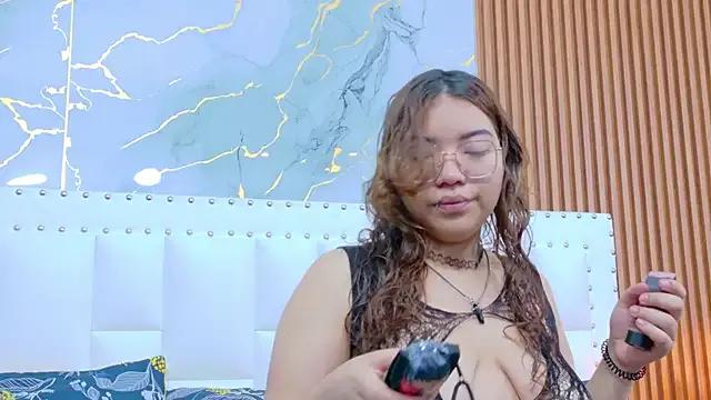 Girls and cam to cam: Watch as these sophisticated entertainers uncover their stunning costumes and curvaceous curves online!