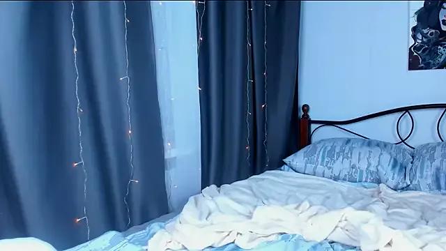 cutieskygirl_ from StripChat is Freechat