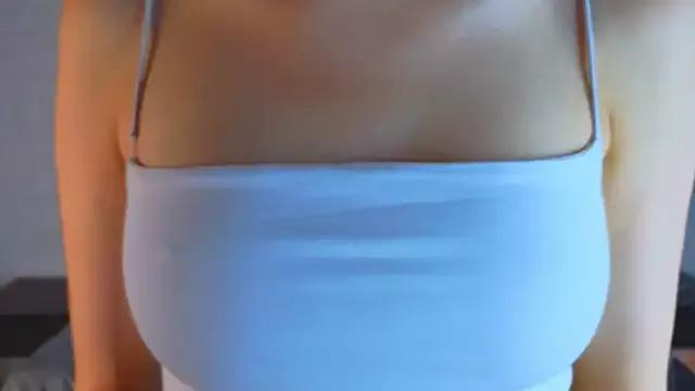 cuty_kate from StripChat is Freechat