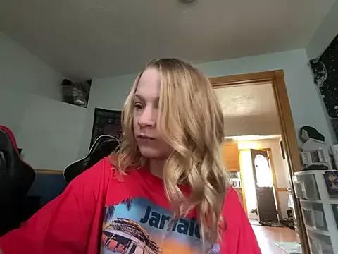 Daddyssllut from StripChat is Freechat