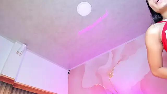 Daisy__rose from StripChat is Freechat
