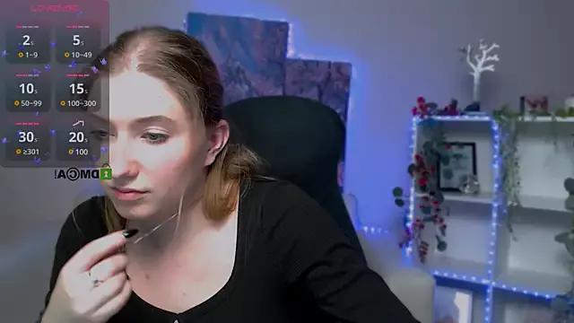 Girls and cam to cam: Watch as these sophisticated entertainers uncover their stunning costumes and curvaceous curves online!