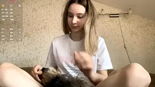 DanaCore from StripChat is Freechat