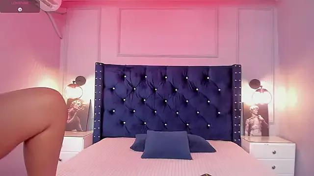 Girls and cam to cam: Watch as these sophisticated entertainers uncover their stunning costumes and curvaceous curves online!