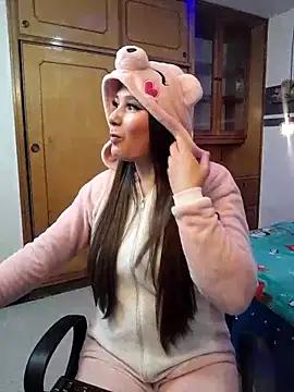 Danielle-April from StripChat is Freechat