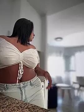 Girls and cam to cam: Watch as these sophisticated entertainers uncover their stunning costumes and curvaceous curves online!