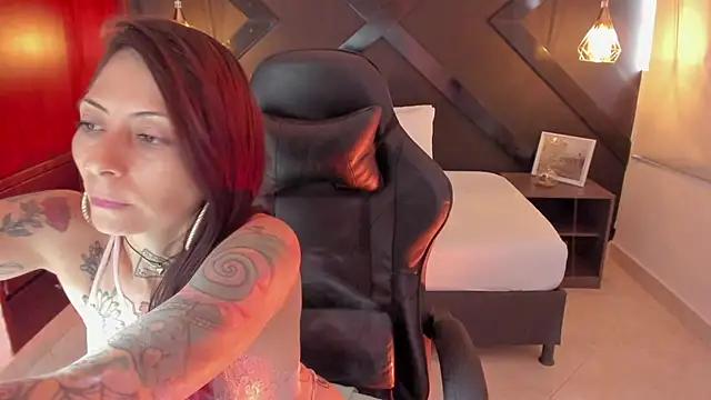 Girls and cam to cam: Watch as these sophisticated entertainers uncover their stunning costumes and curvaceous curves online!