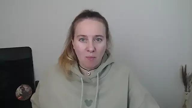 Darklure_ from StripChat is Freechat