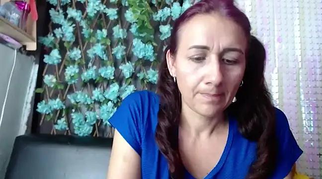 darling_hott from StripChat is Freechat