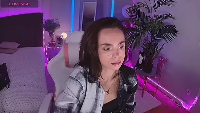 Dayana_Foxy from StripChat is Freechat