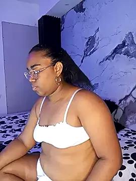 DayanaaEvans from StripChat is Freechat