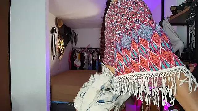 Girls and cam to cam: Watch as these sophisticated entertainers uncover their stunning costumes and curvaceous curves online!