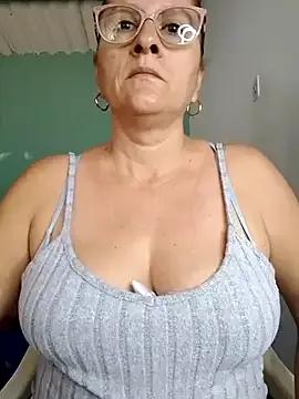 deisy_summers47x from StripChat is Freechat
