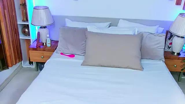 Girls and cam to cam: Watch as these sophisticated entertainers uncover their stunning costumes and curvaceous curves online!