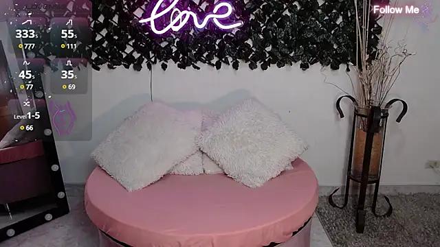 Girls and cam to cam: Watch as these sophisticated entertainers uncover their stunning costumes and curvaceous curves online!