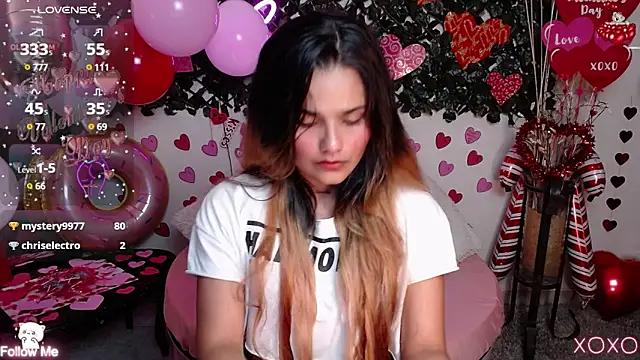 Girls and cam to cam: Watch as these sophisticated entertainers uncover their stunning costumes and curvaceous curves online!
