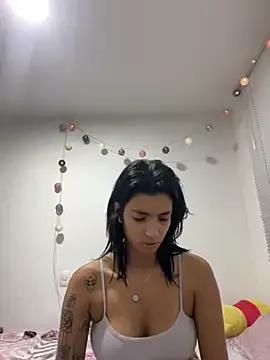 DeuxGold from StripChat is Freechat