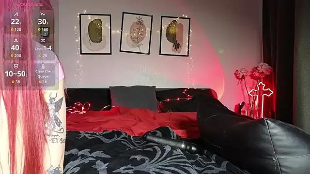 Girls and cam to cam: Watch as these sophisticated entertainers uncover their stunning costumes and curvaceous curves online!