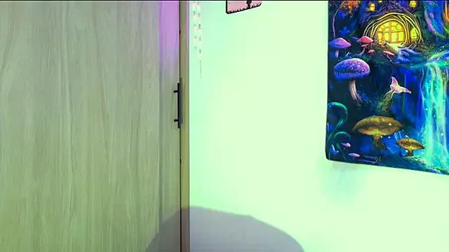 DevourFire from StripChat is Freechat