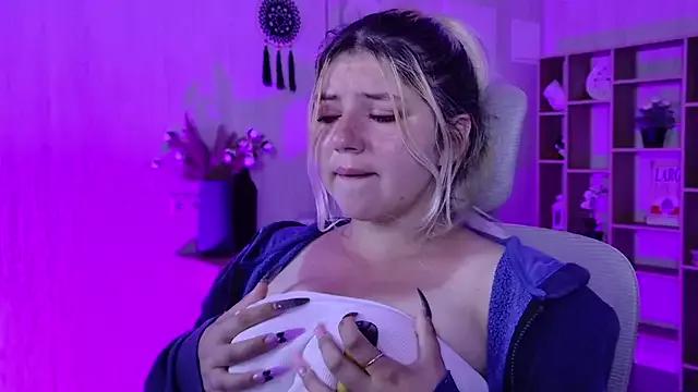 Girls and cam to cam: Watch as these sophisticated entertainers uncover their stunning costumes and curvaceous curves online!